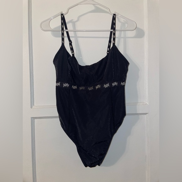 Yitty Spotlight Shaping Demi Cup Thong Bodysuit medium - Picture 2 of 11